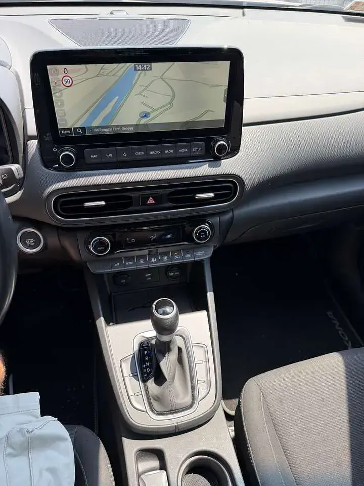 Usata Hyundai Kona 105 CV (77 kW) 2023 Grigio SUV