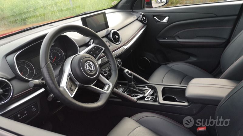 Usata DFSK Glory 500 106 CV (77 kW) 2024 Rosso Monovolume