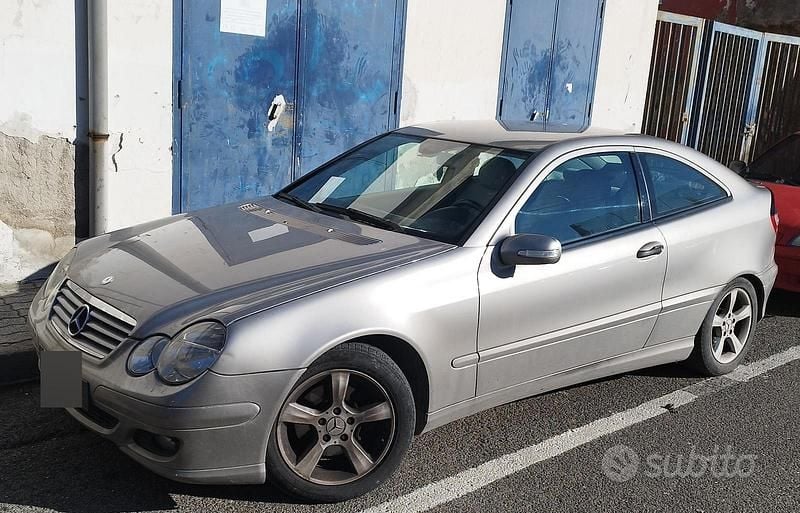 Usata Mercedes C180 143 CV (105 kW) 2008 Grigio Coupé