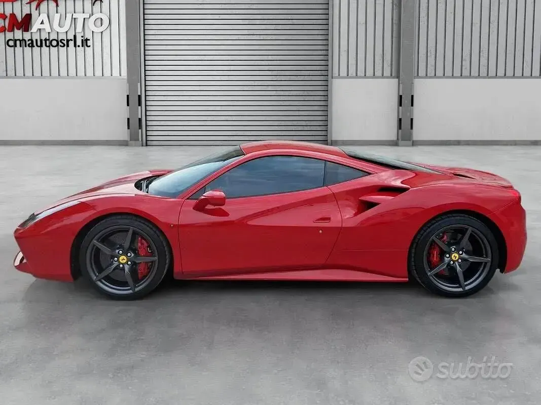 Usata Ferrari 488 670 CV (492 kW) 2018 Coupé