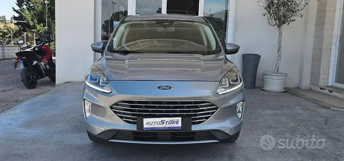 Usata Ford Kuga Titanium 120 CV (88 kW) 2020 SUV