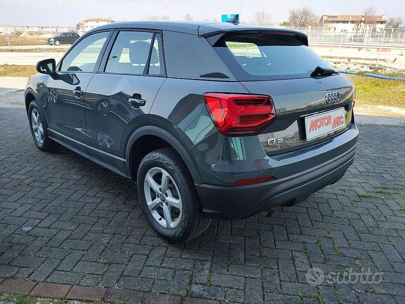 Usata Audi Q2 Business 116 CV (85 kW) 2019 Grigio SUV