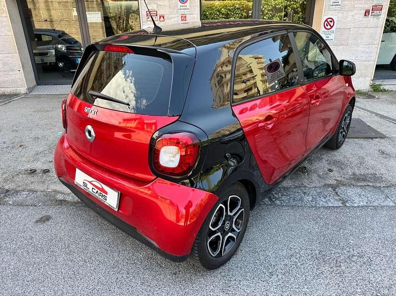 Usata Smart ForFour Prime 71 CV (52 kW) 2018 Rosso Utilitaria