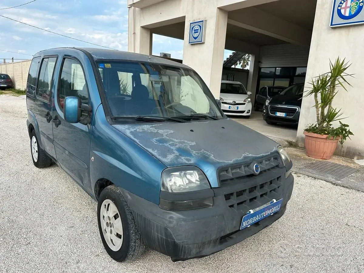 Usata Fiat Doblò 101 CV (74 kW) 2002 Grigio Monovolume