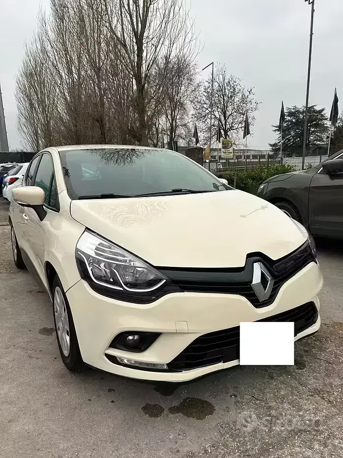 Usata Renault Clio IV 90 CV (66 kW) 2017 Beige Berlina