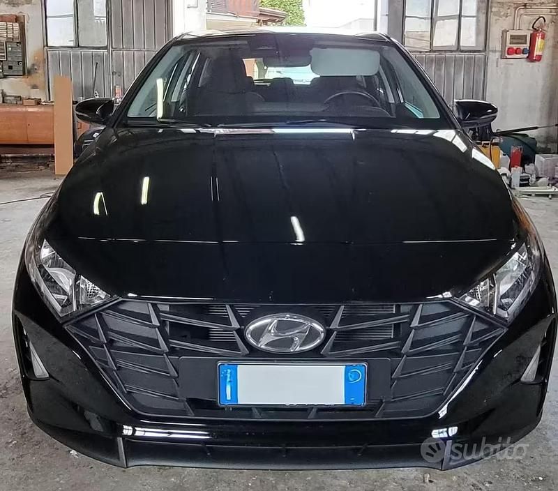 Usata Hyundai i20 84 CV (61 kW) 2023 Nero Utilitaria