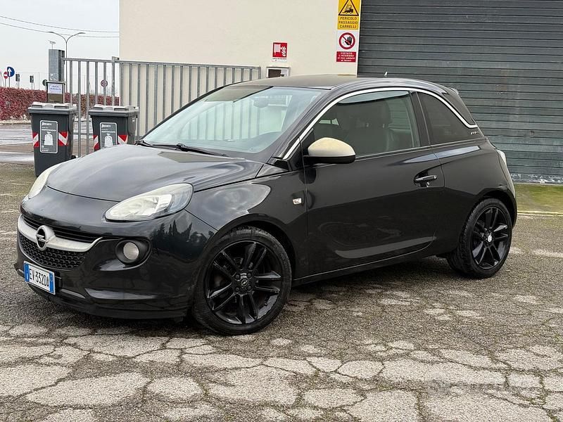 Usata Opel Adam 87 CV (63 kW) 2014 Nero Utilitaria