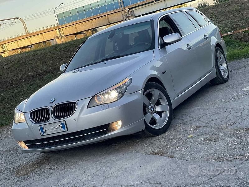 Grigio Usata 2007 BMW 530 Tre volumi | 3500 € (Super prezzo) - Immagine 1/4