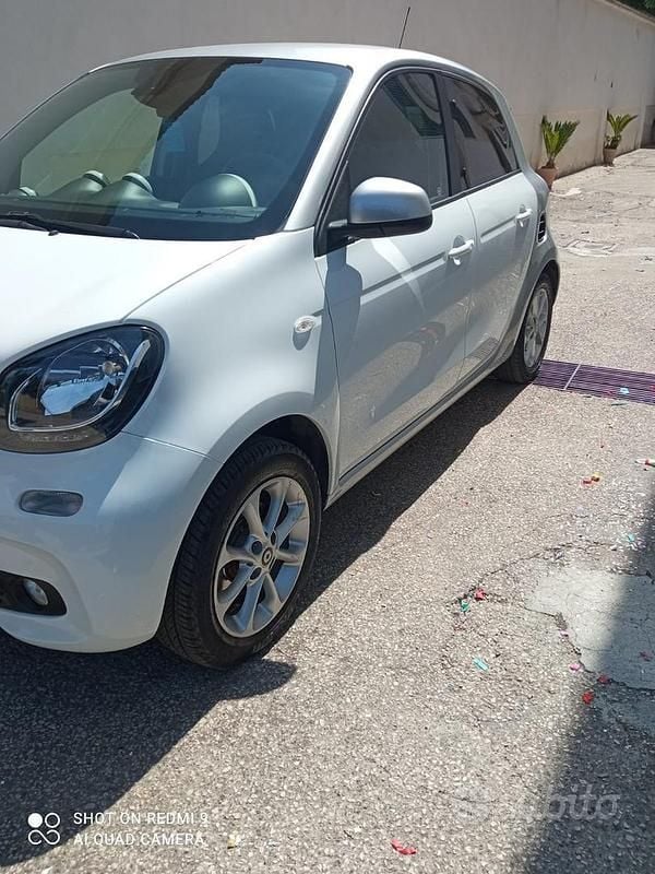 Usata 2017 Smart ForFour Utilitaria | 7450 € - Immagine 1/4