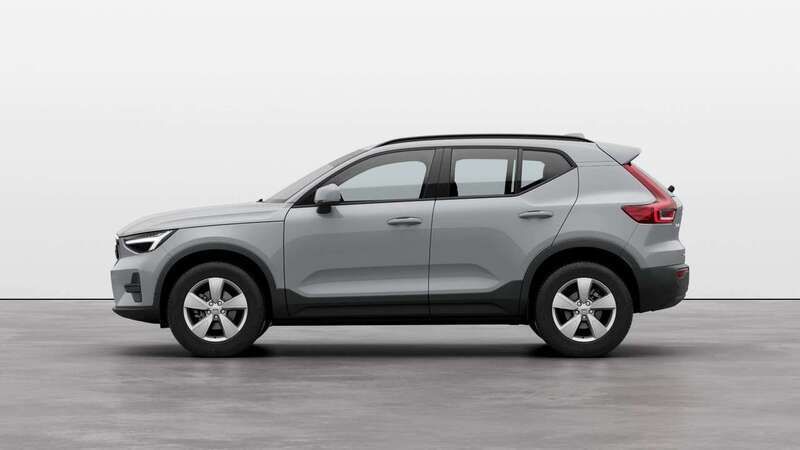 Usata Volvo XC40 163 CV (119 kW) 2024 Vapour grey SUV