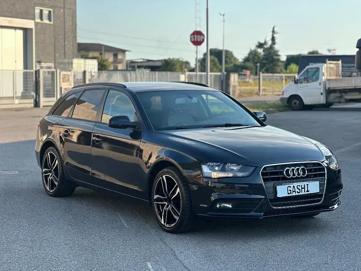 Usata Audi A4 Ambiente 119 CV (87 kW) 2013 Nero Station wagon