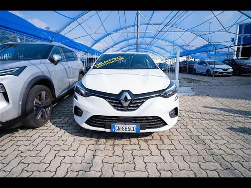 Usata Renault Clio Techno 2023 Grigio chiaro Utilitaria