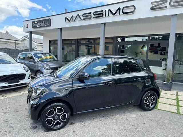 Usata Smart ForFour Prime 71 CV (52 kW) 2019 Nero Utilitaria