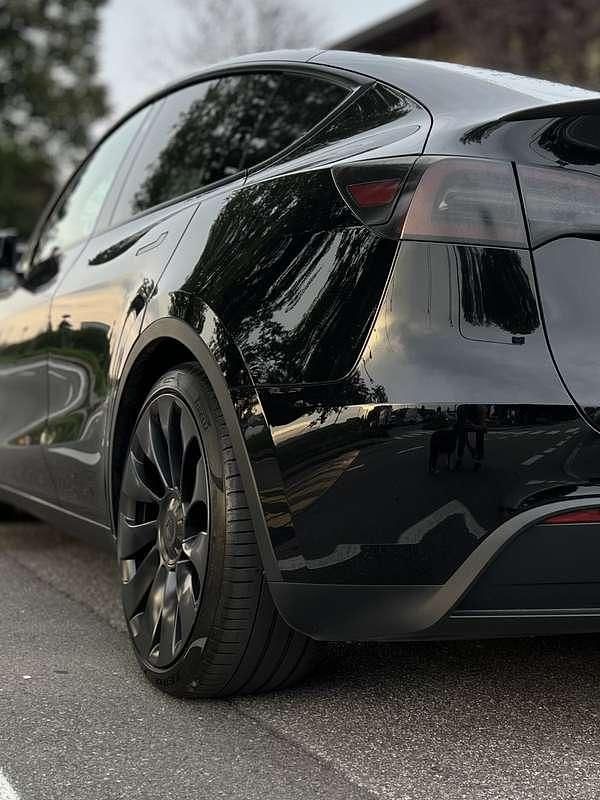 Usata Tesla Model Y Performance 155 kW (211 CV) 2023 SUV