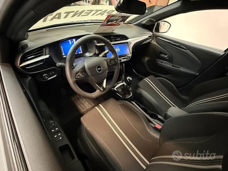 Usata Opel Corsa 75 CV (55 kW) 2024 Grigio Utilitaria