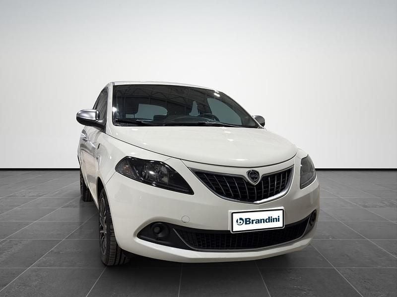 Usata Lancia Ypsilon S 70 CV (51 kW) 2022 Bianco Utilitaria