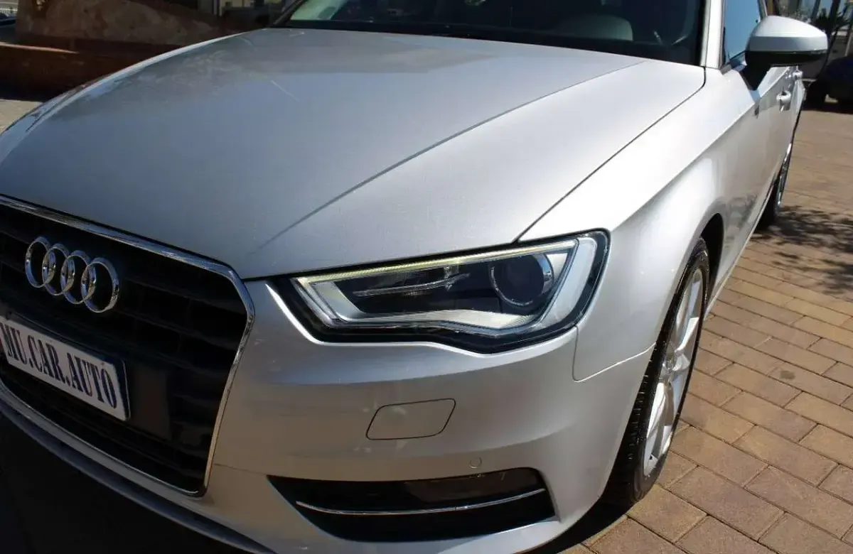 Usata Audi A3 Ambition 105 CV (77 kW) 2014 Argento Berlina