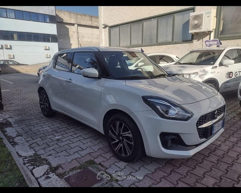Usata Suzuki Swift 83 CV (61 kW) 2024 Bianco Utilitaria