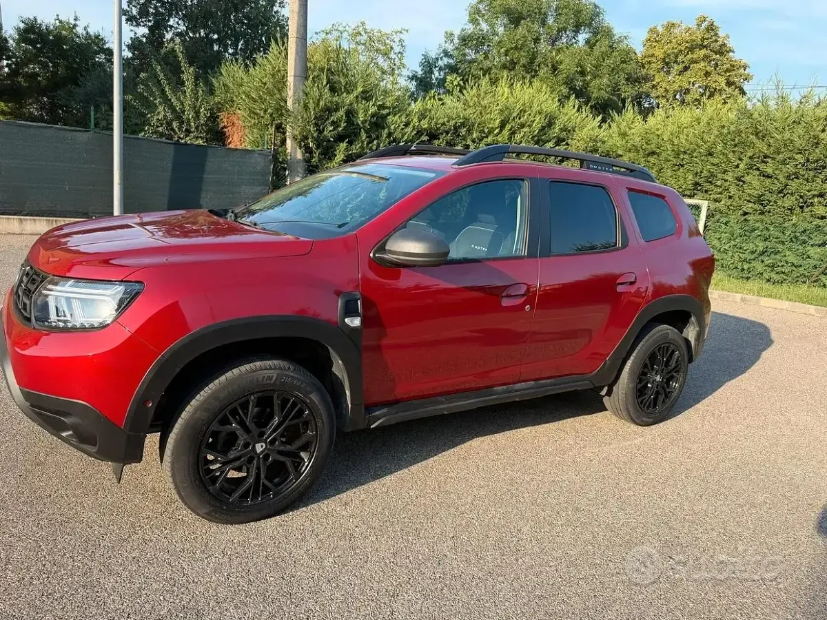 Usata Dacia Duster 101 CV (74 kW) 2022 Rosso SUV