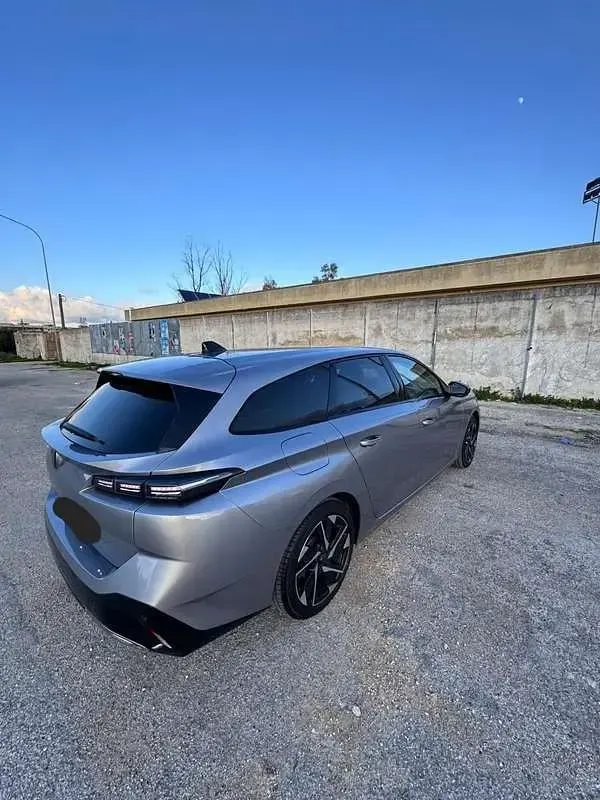 Usata Peugeot 308 SW Allure 131 CV (96 kW) 2024 Grigio Station wagon