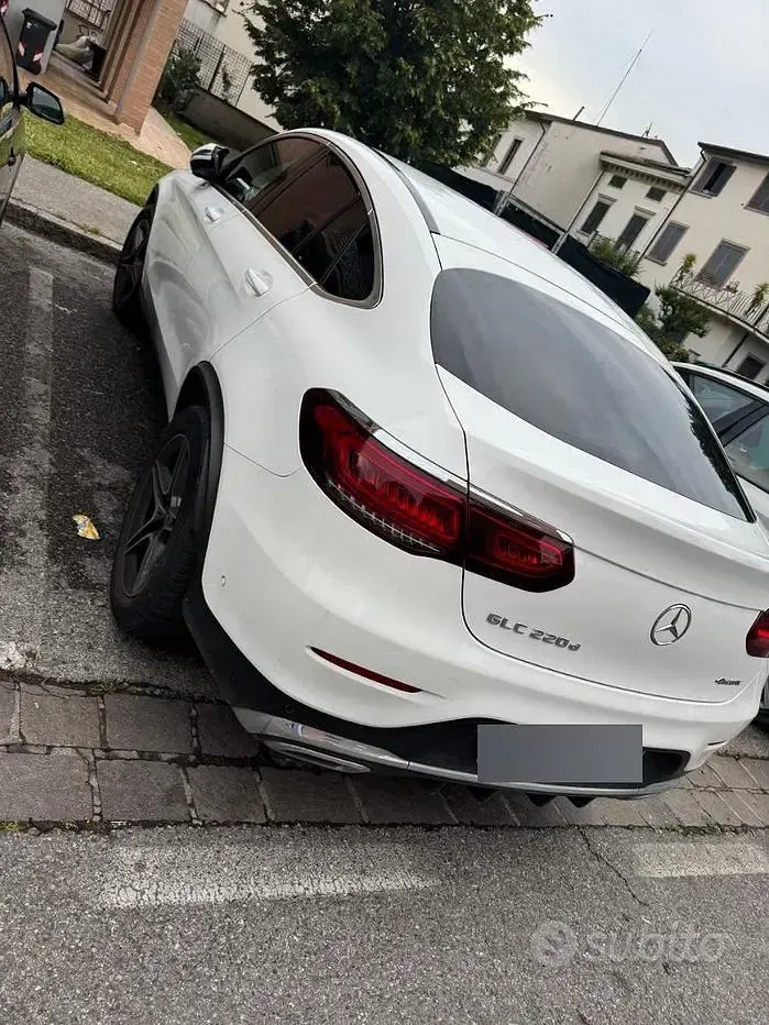 Usata Mercedes GLC220 194 CV (142 kW) 2019 Bianco SUV