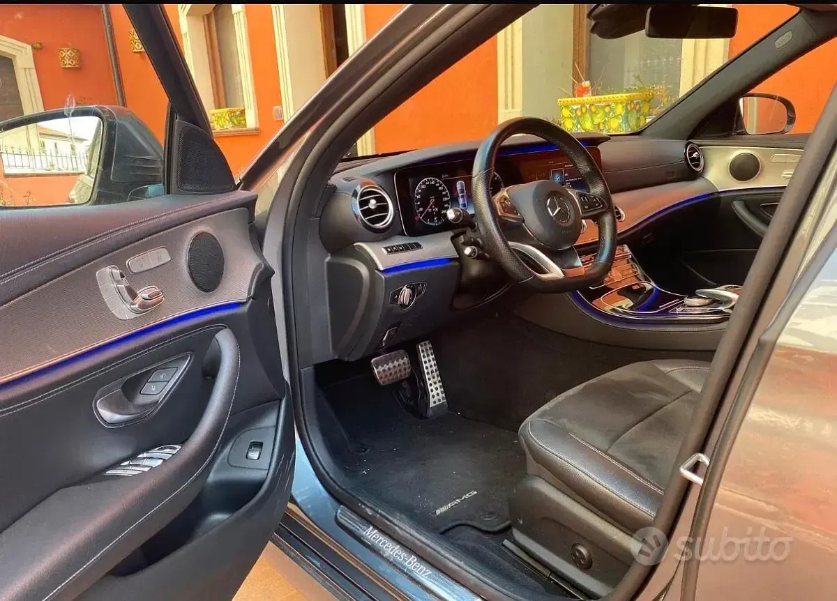 Usata Mercedes E350 Premium Plus 258 CV (189 kW) 2017 Grigio Berlina