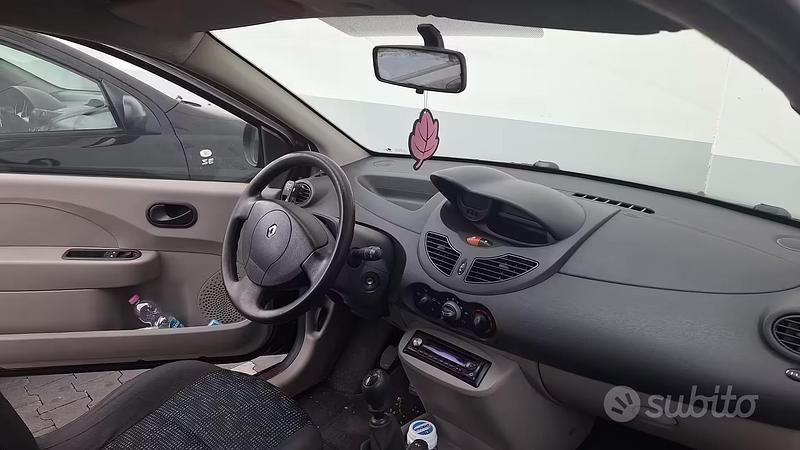 Usata Renault Twingo 65 CV (47 kW) 2008 Nero Utilitaria