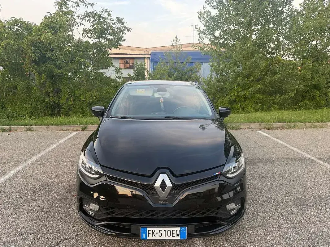 Usata Renault Clio IV R.S. 200 CV (147 kW) 2017 Nero Berlina