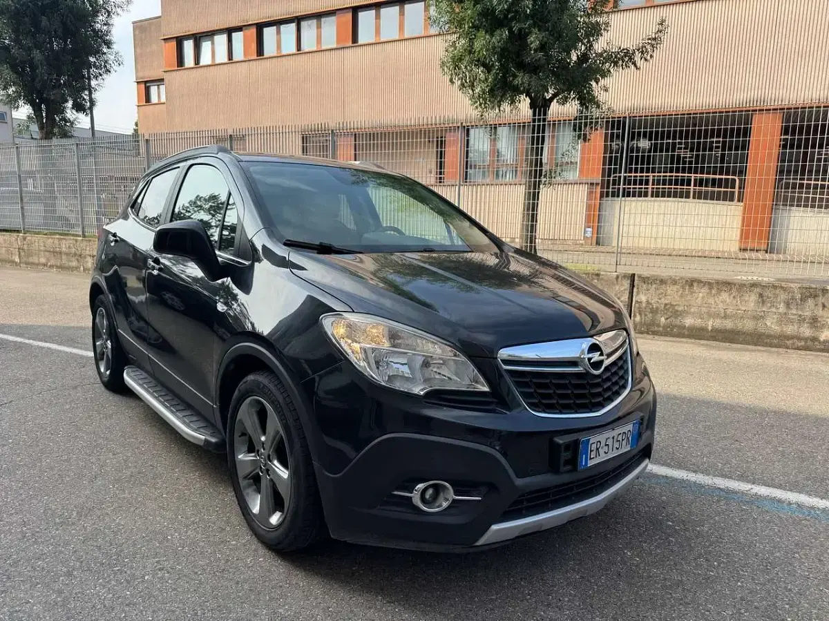 Usata Opel Mokka Cosmo 131 CV (96 kW) 2013 Nero SUV