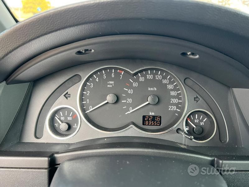 Usata Opel Meriva 2005 Nero Monovolume