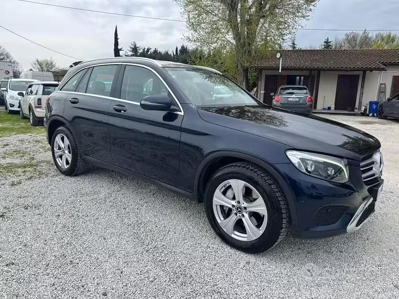 Usata Mercedes GLC250 Exclusive 204 CV (150 kW) 2018 Blu SUV