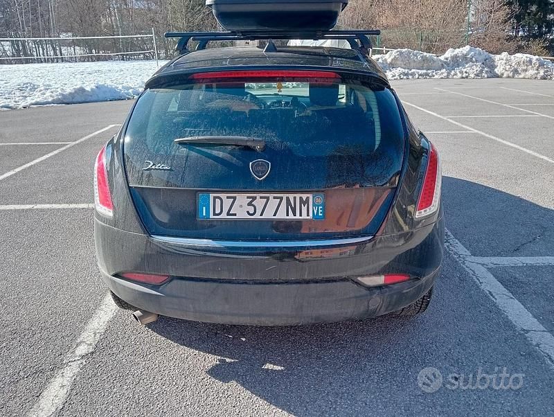 Usata Lancia Delta 120 CV (88 kW) 2008 Nero Utilitaria