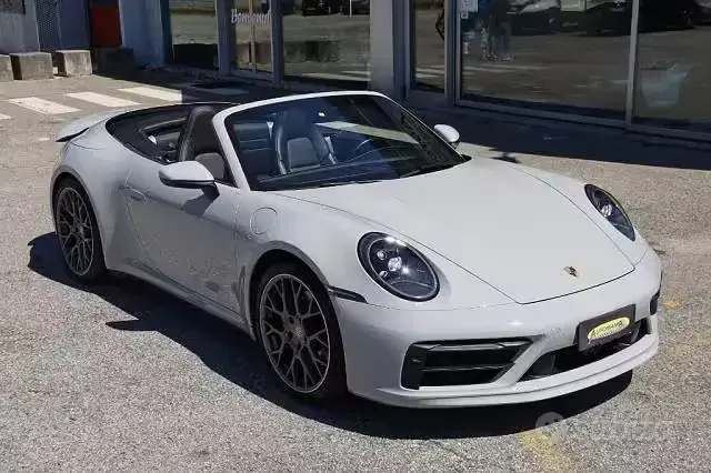 Usata Porsche 911 Carrera S Cabriolet 450 CV (330 kW) 2019 Grigio gesso Cabrio