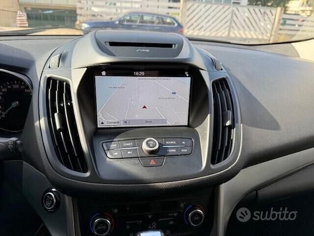 Usata Ford Kuga ST-Line 120 CV (88 kW) 2019 Grigio SUV