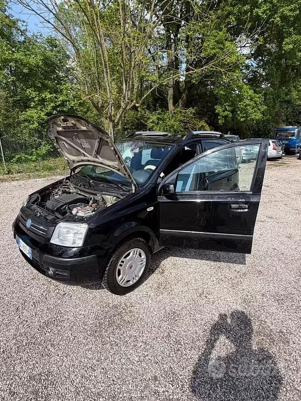 Begagnad Fiat Panda Dynamic 60 HK (44 kW) 2007 Svart Halvkombi