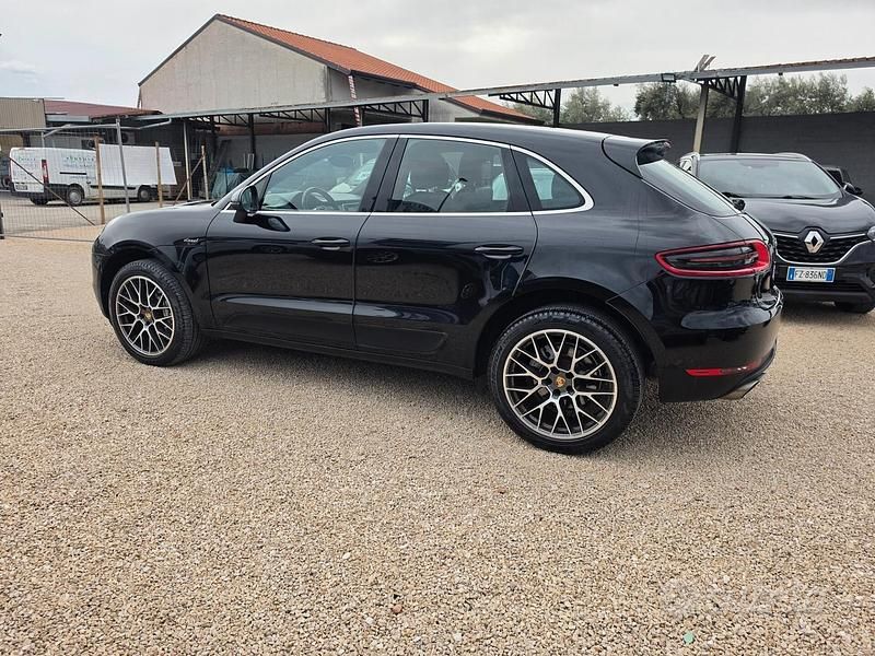 Usata Porsche Macan 250 CV (183 kW) 2017 Nero SUV