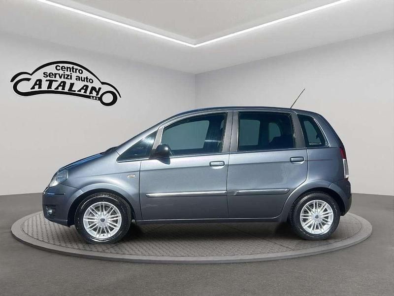 Usata Lancia Musa S 95 CV (69 kW) 2010 Grigio Monovolume