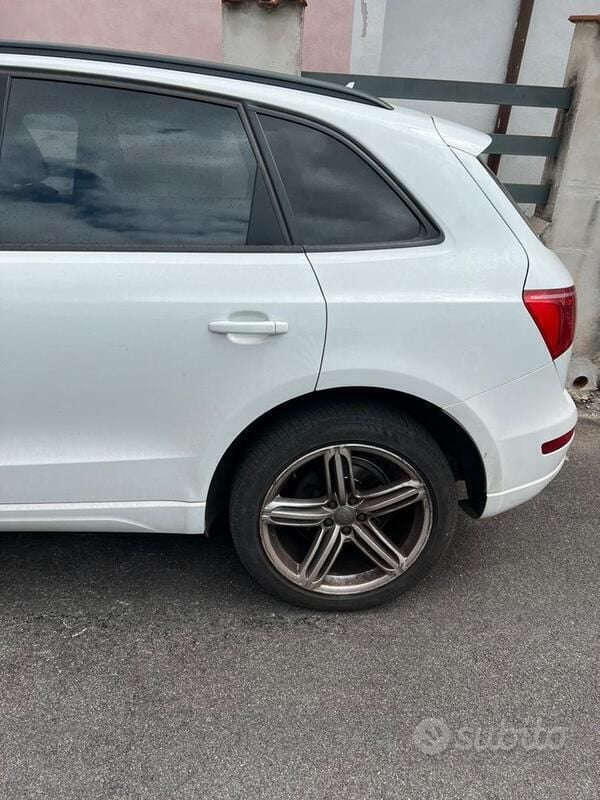 Usata Audi Q5 Advanced Plus 170 CV (125 kW) 2011 Bianco SUV