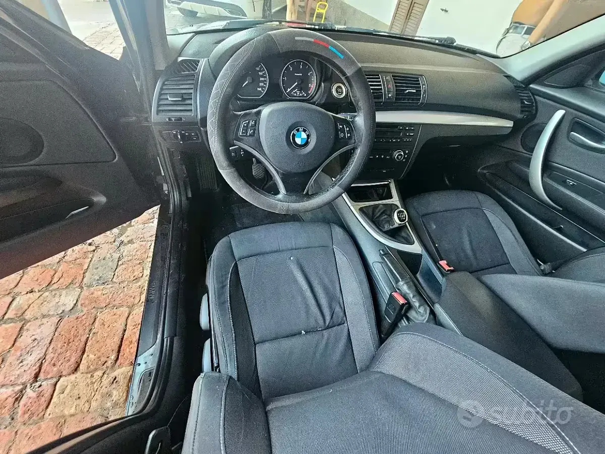 Usata BMW 118 Efficient Dynamics 143 CV (105 kW) 2008 Nero Utilitaria