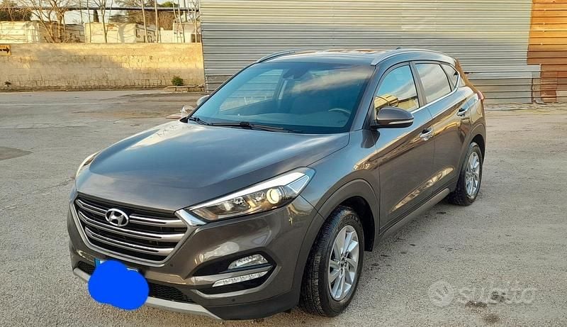 Grigio Usata 2017 Hyundai Tucson Xpossible SUV | 13.700 € (Super prezzo) - Immagine 1/4