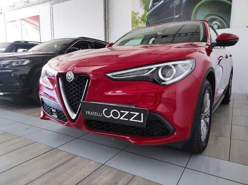 Usata Alfa Romeo Stelvio Business 160 CV (117 kW) 2021 Rosso SUV