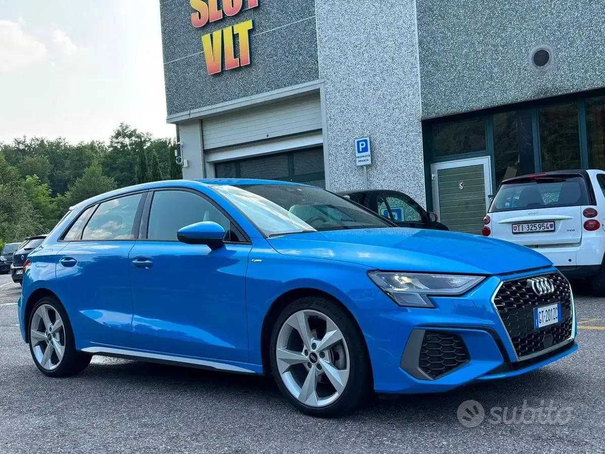 Usata Audi A3 S-Line 150 CV (110 kW) 2022 Blu Berlina