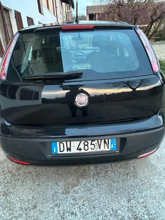 Usata Fiat Punto Evo 77 CV (56 kW) 2010 Nero Utilitaria