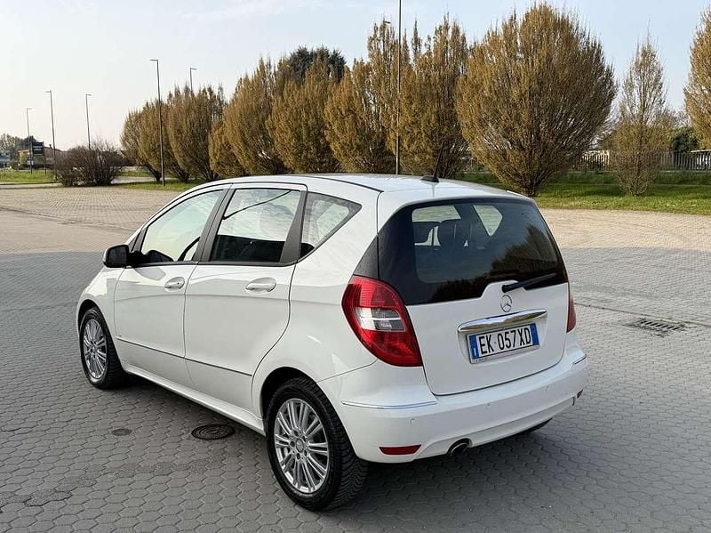 Usata Mercedes A180 Executive 109 CV (80 kW) 2011 Other Monovolume