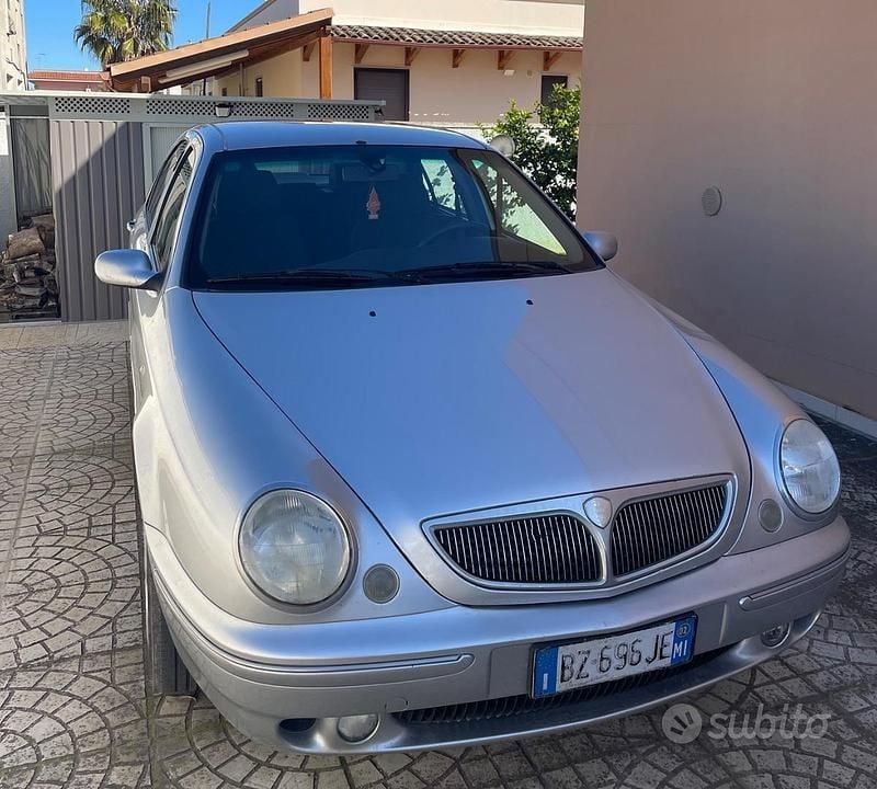 Usata Lancia Lybra 115 CV (84 kW) 2002 Berlina