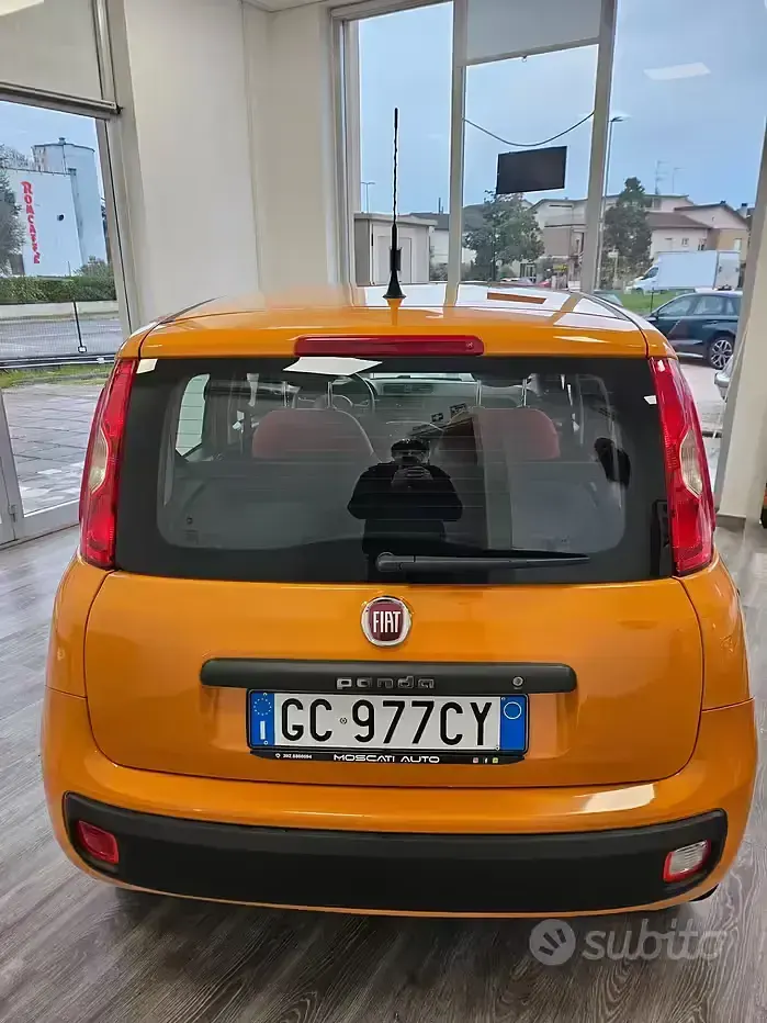 Usata Fiat Panda 69 CV (50 kW) 2020 Arancione Utilitaria