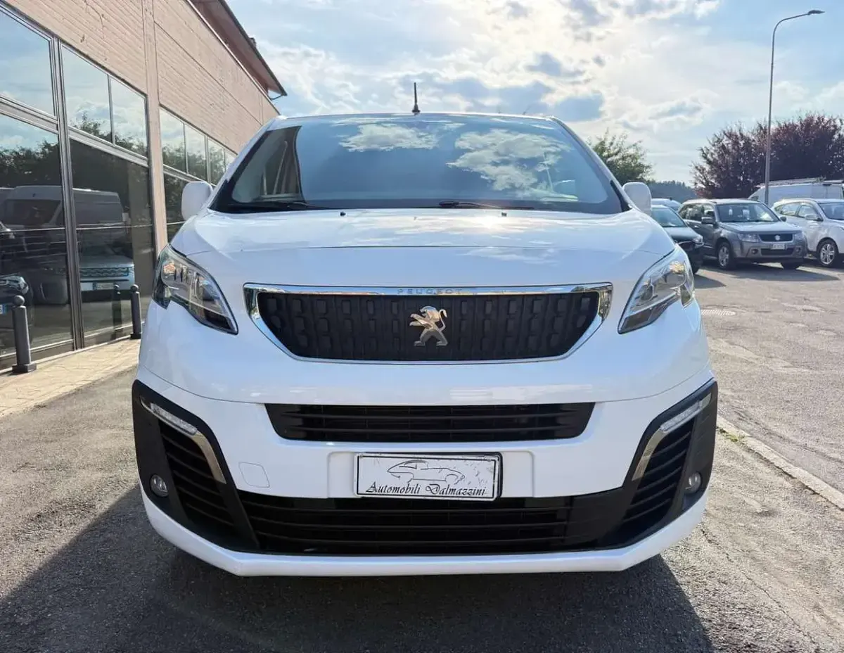 Usata Peugeot Traveller Business-Line 102 CV (75 kW) 2018 Bianco Monovolume