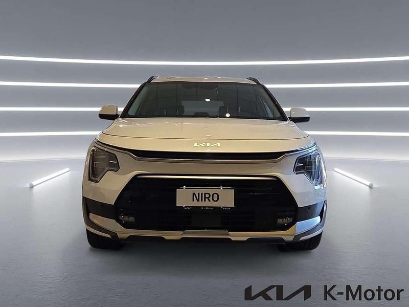 Nuova Kia Niro 129 CV (94 kW) 2025 Snow white pearl (swp) SUV