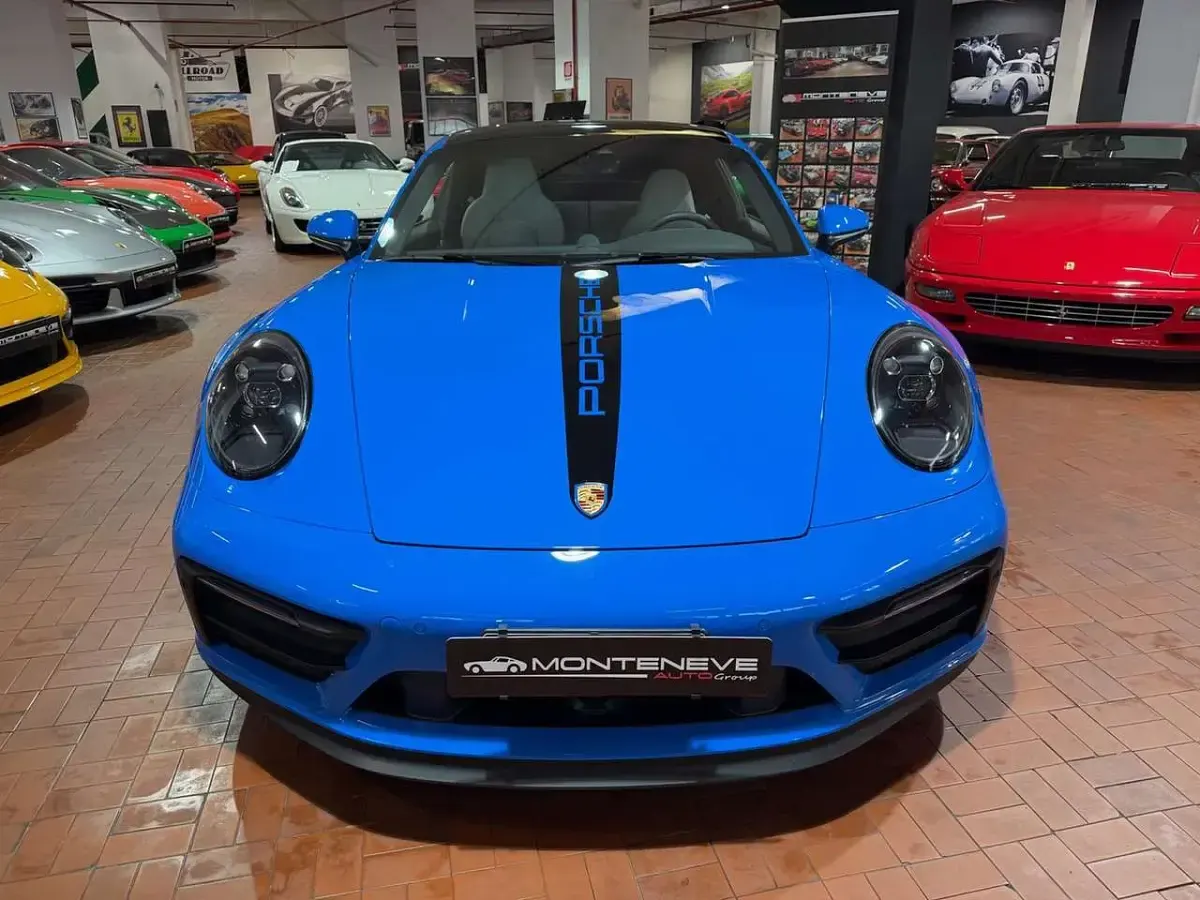 Usata Porsche 911 480 CV (353 kW) 2023 Shark blue Coupé