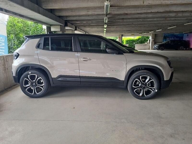 Usata Jeep Avenger Summit 101 CV (74 kW) 2024 Vari colori SUV